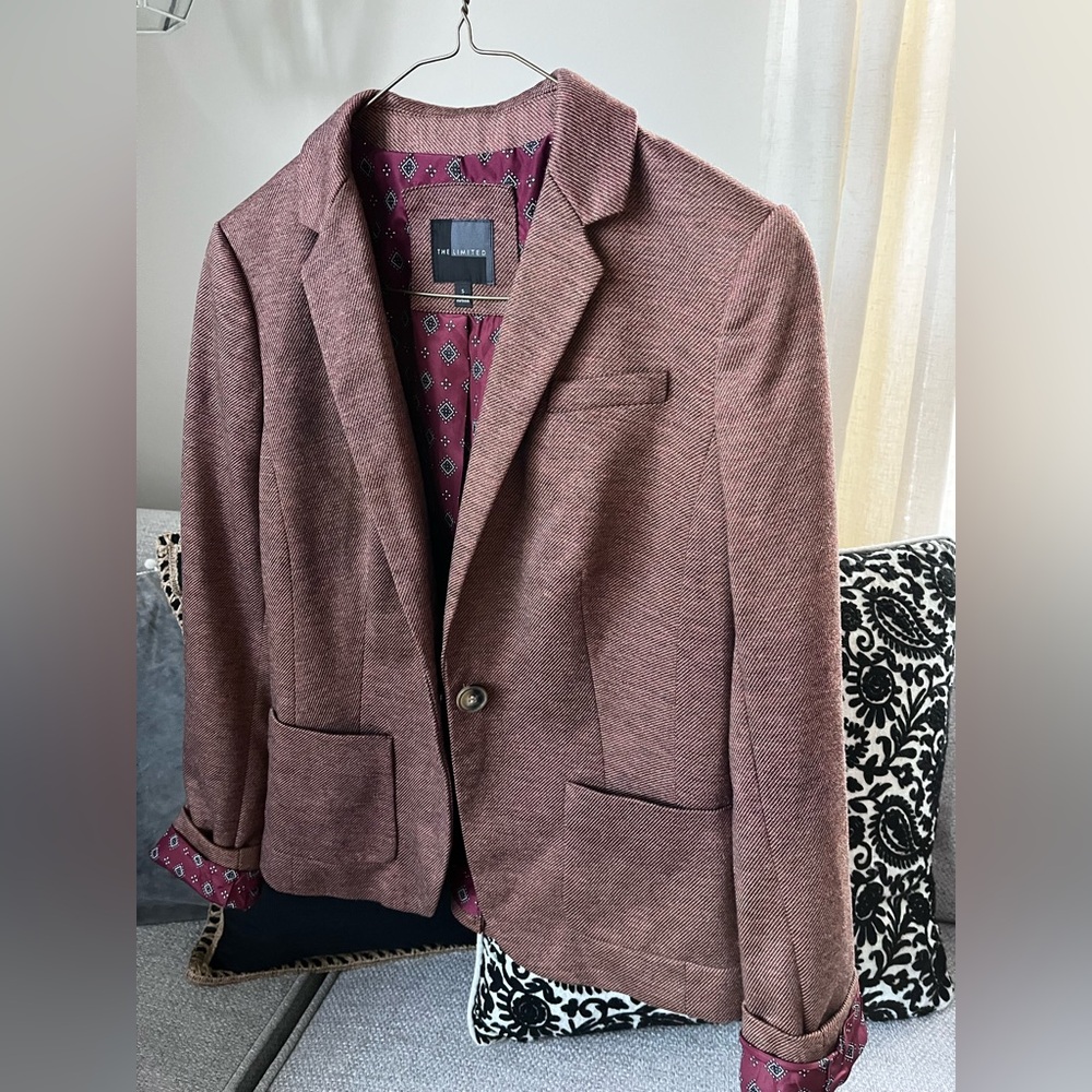 ❗️SOLD. The Limited Classic Blazer